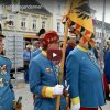 Kaiserparade mit Traditionsgendarmen